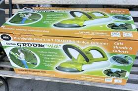 2135851208 Garden Groom Midi Electric Hedge Groomer Trimmer Collects Clippings
