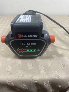9840-20 Gardena Genuine Original 18v Battery For Accu Hedge Trimmer With Charger