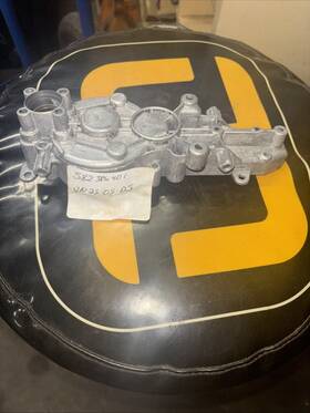 582386401 Husqvarna Gear Head Case