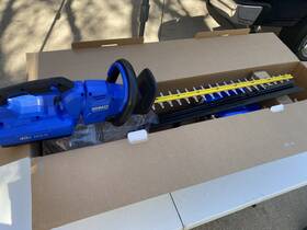 3809901 Kobalt 40v Max Cordless Hedge Trimmer 24 Inch With Charger No Battery