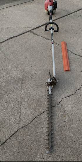 Lrtz235 Redmax Long Reach Hedge Trimmer
