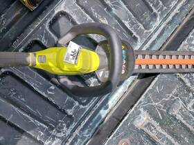 P2609btlvnm Ryobi 18v 22 Inch Lithium-ion Cordless Hedge Trimmer Tool Only