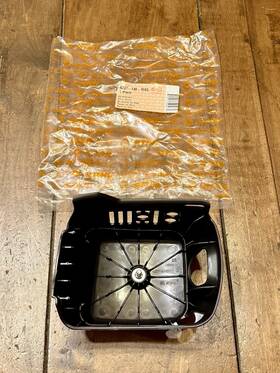 4237-140-1003 Stihl Air Filter Cover Hs81r Hs81t Hs86r Genuine Oem