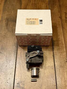 4242-020-1201 Stihl Piston And Cylinder Kit 33mm Hs46c-e Hs56 Hs56c-e Genuine Oem