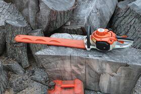 Stihl 886661960675 Hs 56c Professional Hedge Trimmer 21 Cc 24 Inch Double Sided Blade Gas Powered