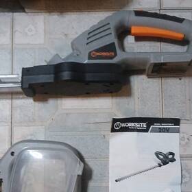 Wwcht220-g Worksite 20v Max Cordless Battery Hedge Trimmer With Charger And Guard