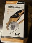 Sakerplus SK-ES04L Cordless Electric Shear Li-ion 220RPM Yellow. Fixed Price $67.50.